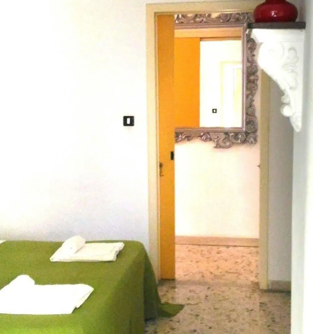Hotel Antico Teatro Catania 2*,